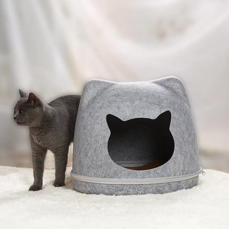 Cat Face Window Kitty Castle - Pet Bed